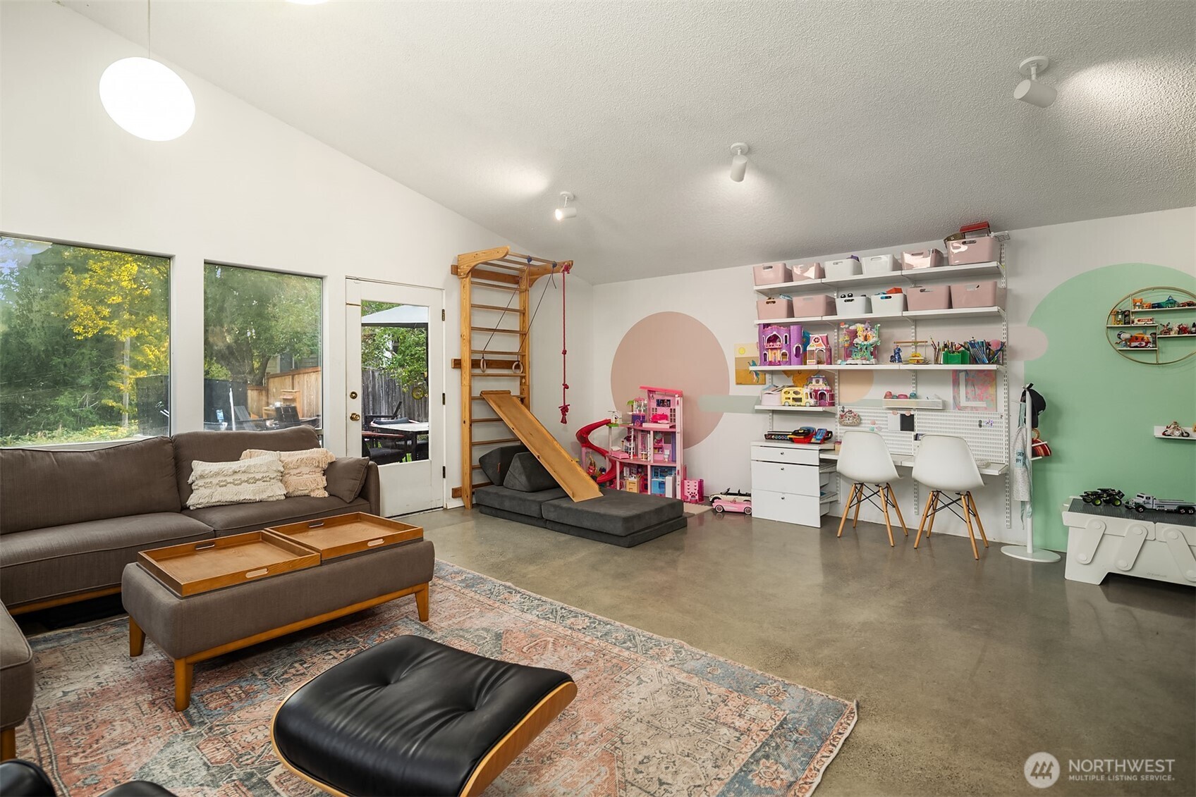 10619 Sand Point Way Property Photo 19