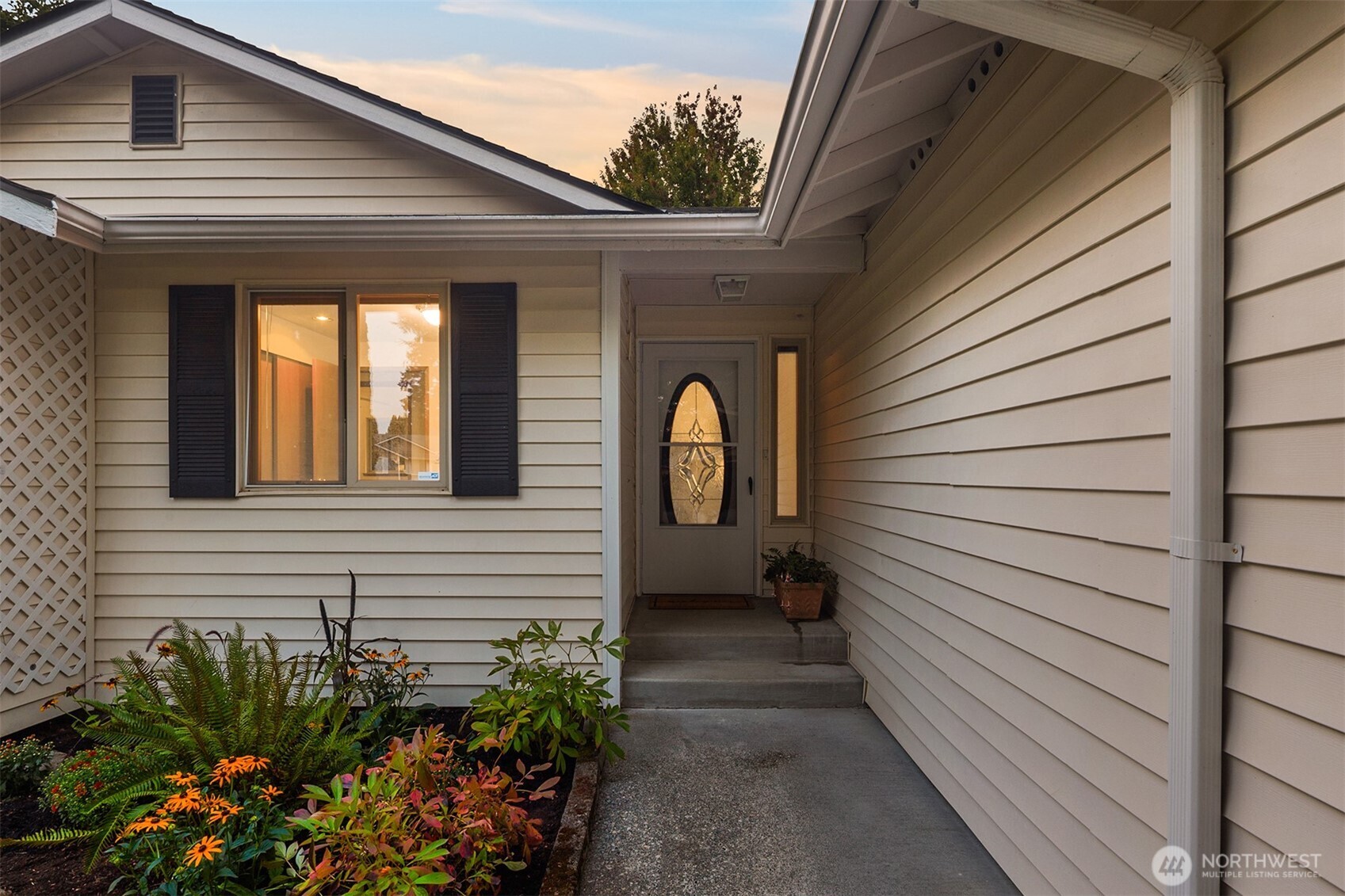 11703 30th Street Property Photo 4