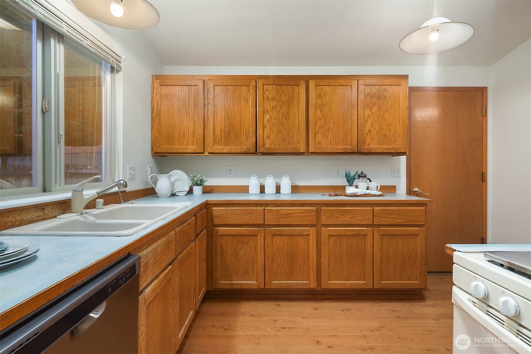 11703 30th Street Property Photo 12