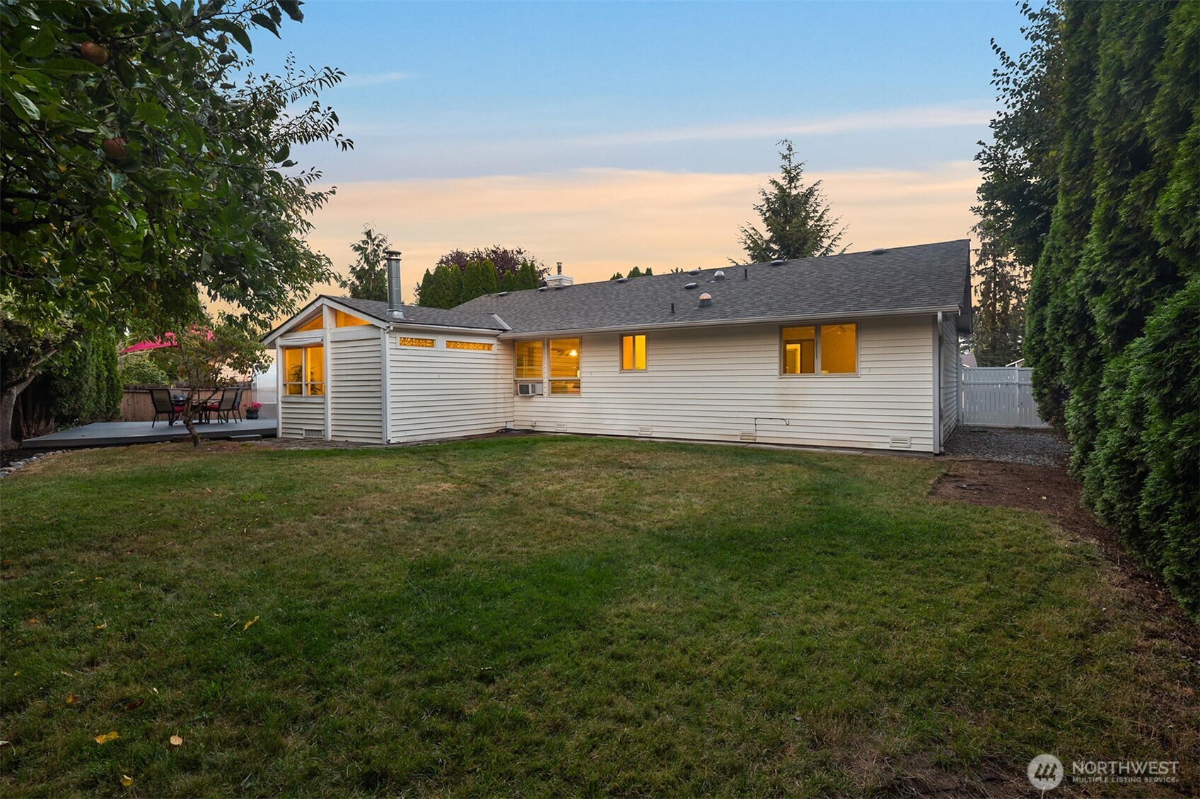 11703 30th Street Property Photo 28