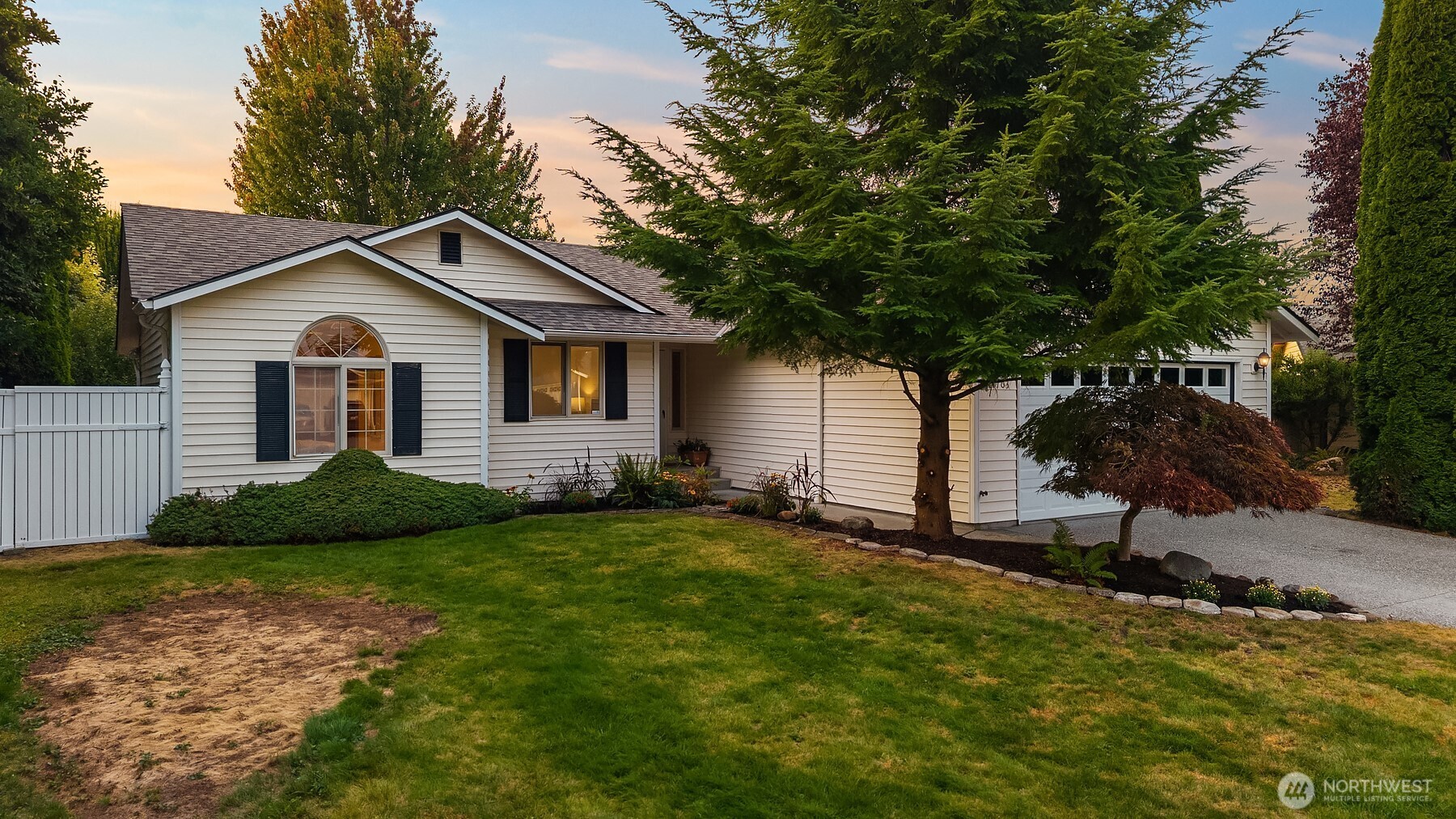 11703 30th Street Property Photo 33