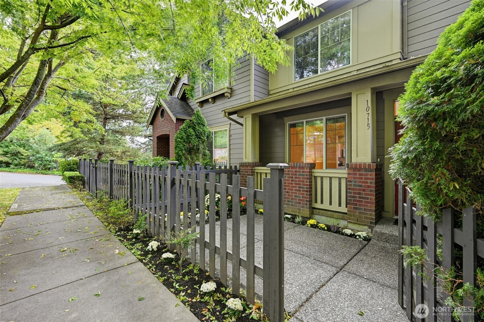10715 Ross Road C Property Photo 3
