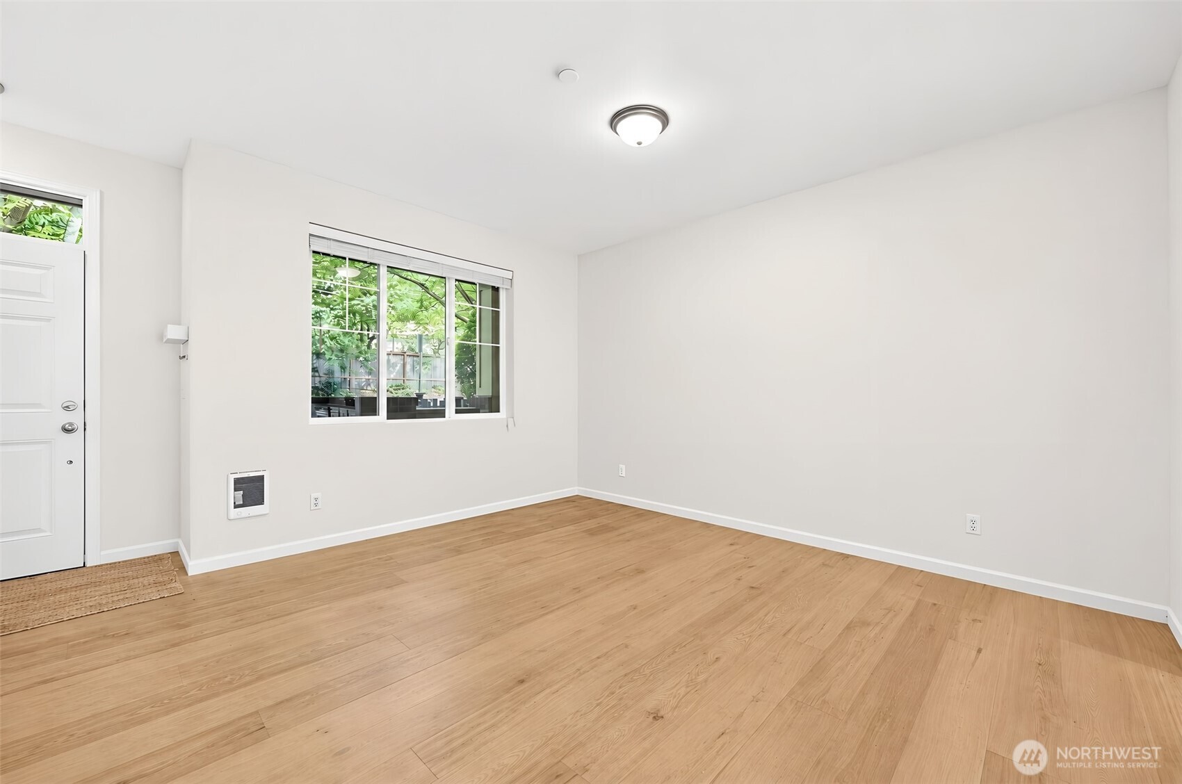 10715 Ross Road C Property Photo 4