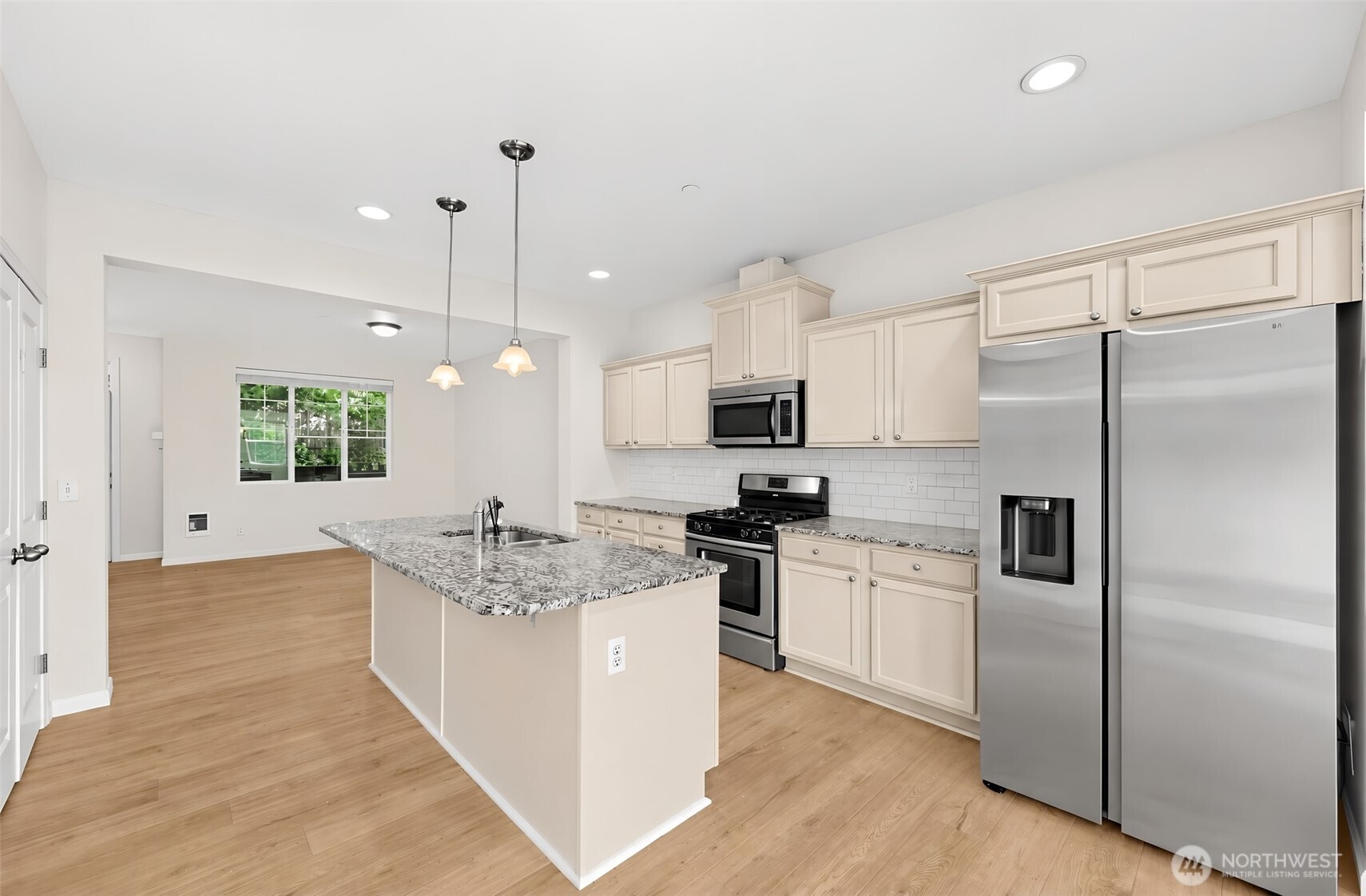 10715 Ross Road C Property Photo 8