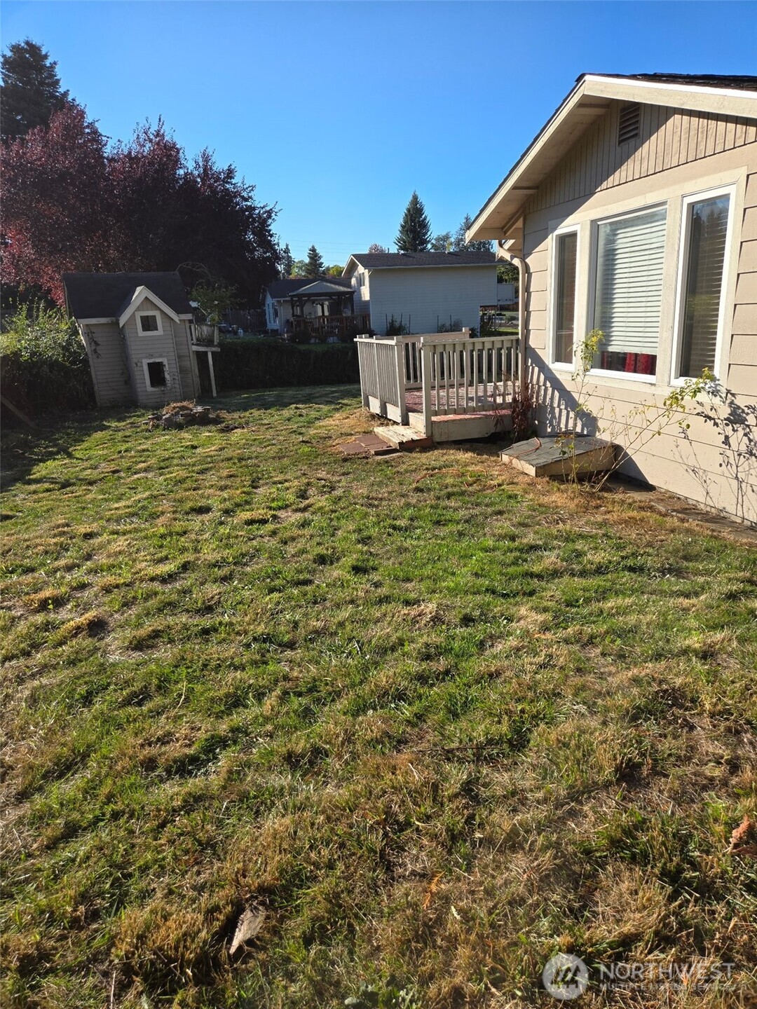2000 E Highland Avenue Property Photo 21
