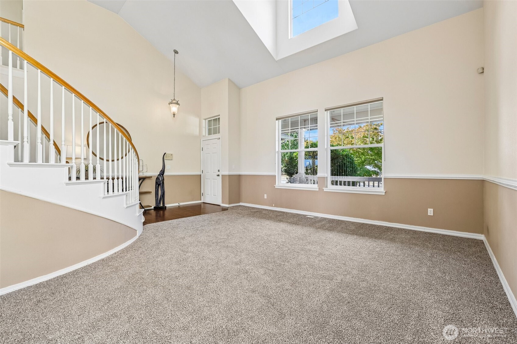 6326 Rebecca Avenue Property Photo 9