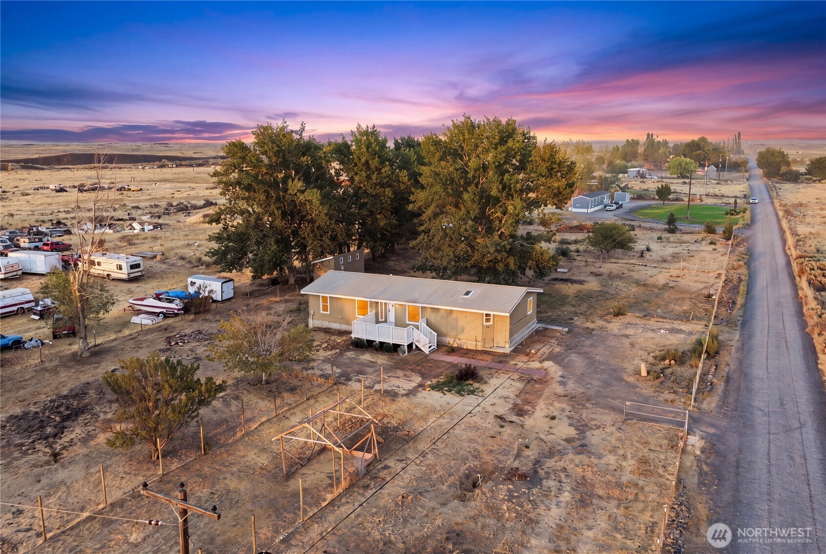 10124 Ne Rd 16 Property Photo 1