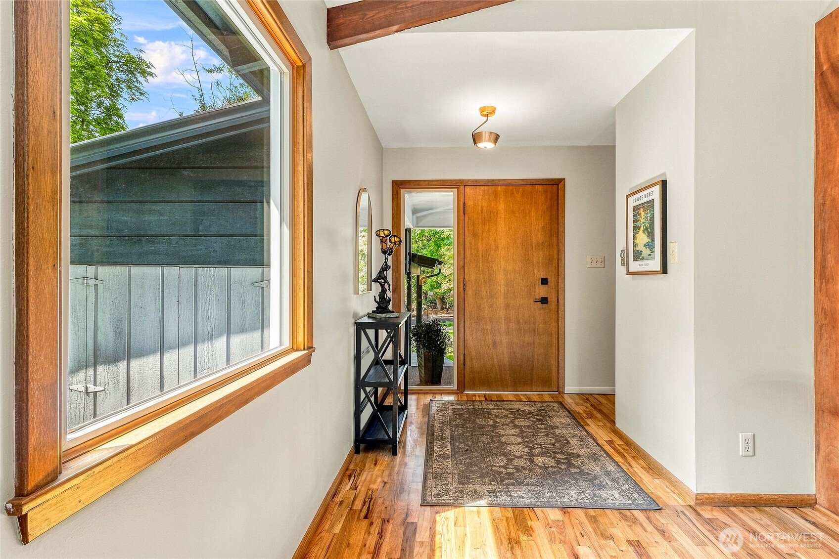 924 Bonnie Brae Street Property Photo 6