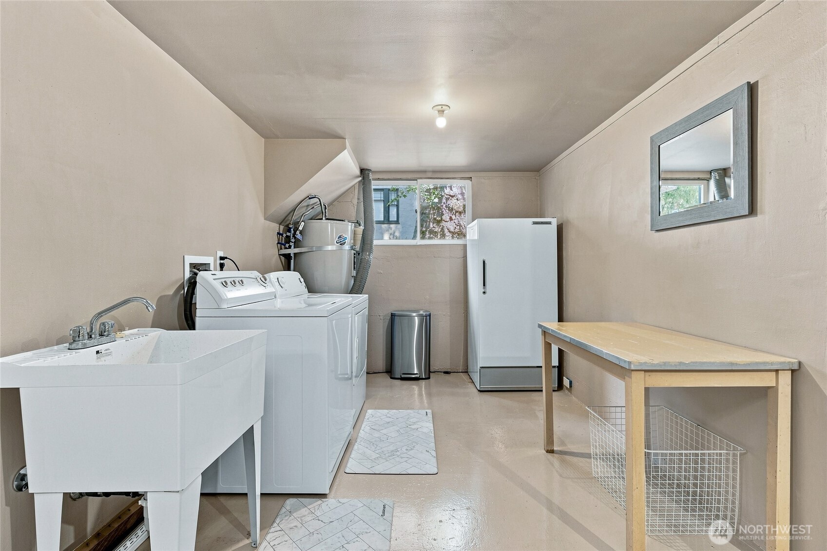 924 Bonnie Brae Street Property Photo 30