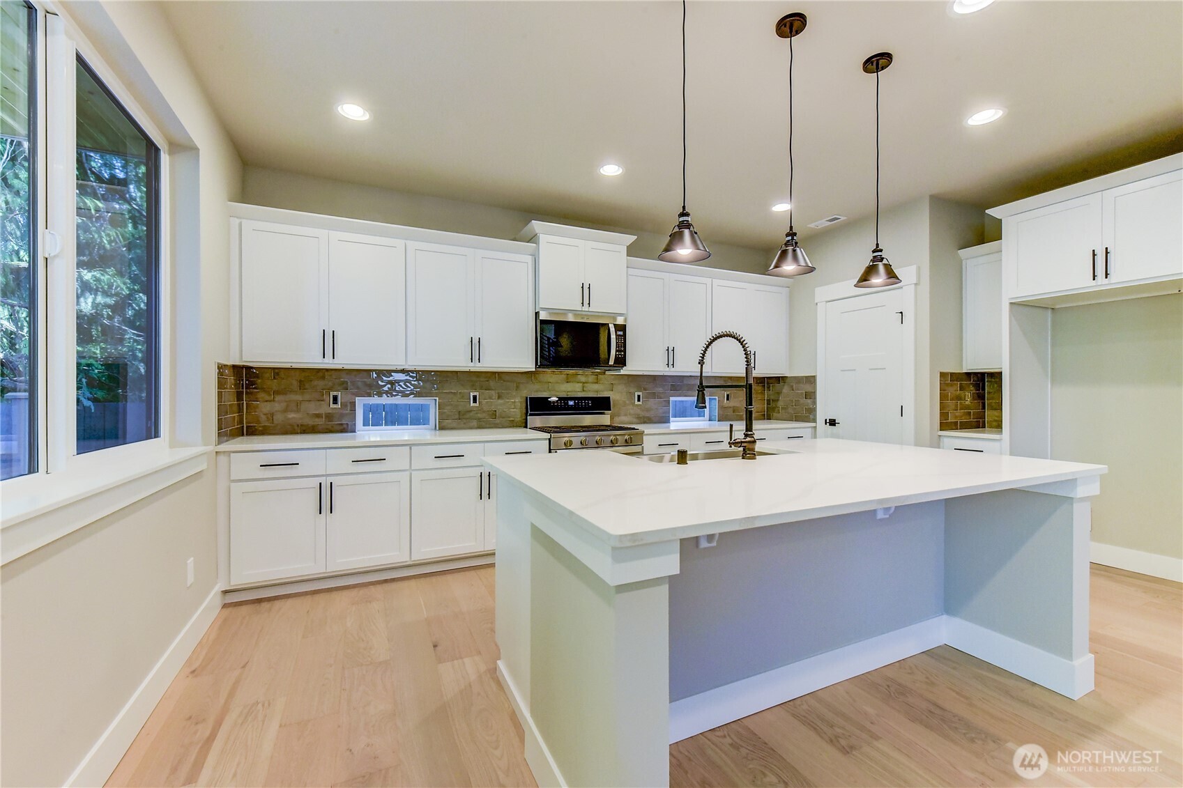 15528 2nd Place Mg 15 Property Photo 8