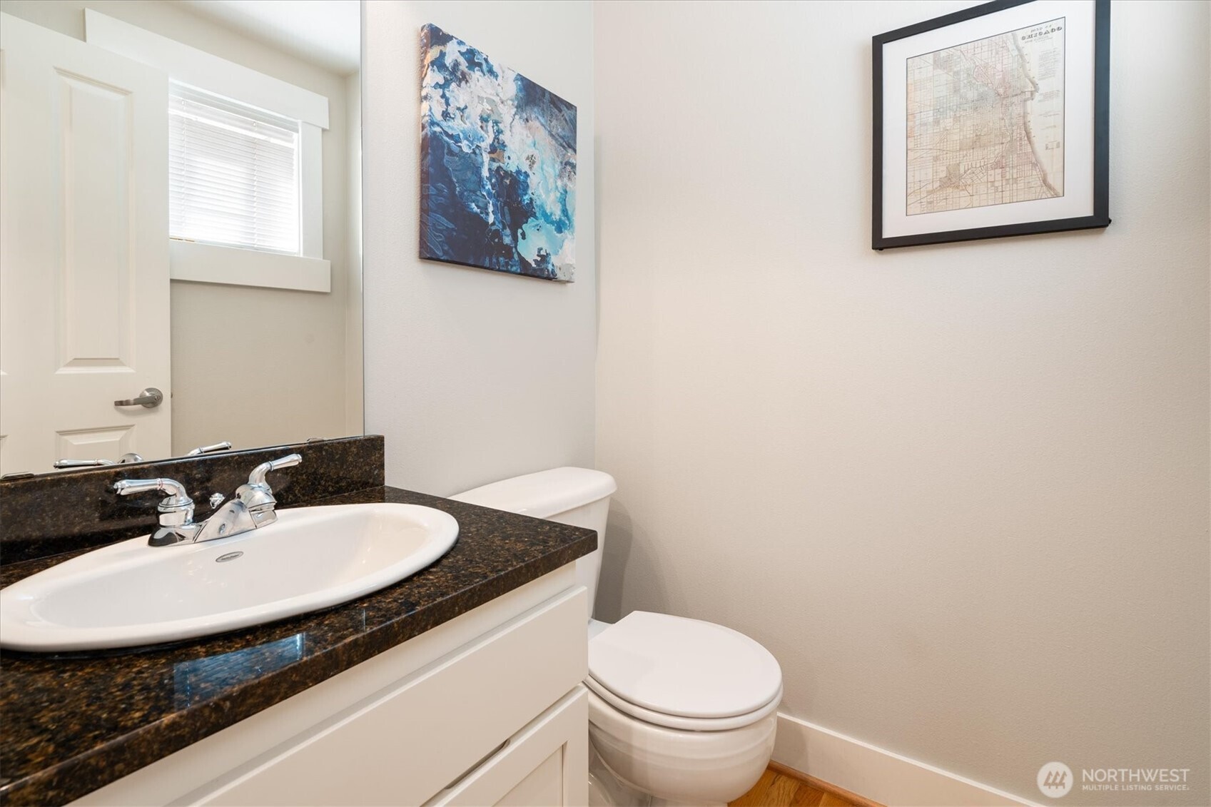 641 Nw Market Street A Property Photo 12