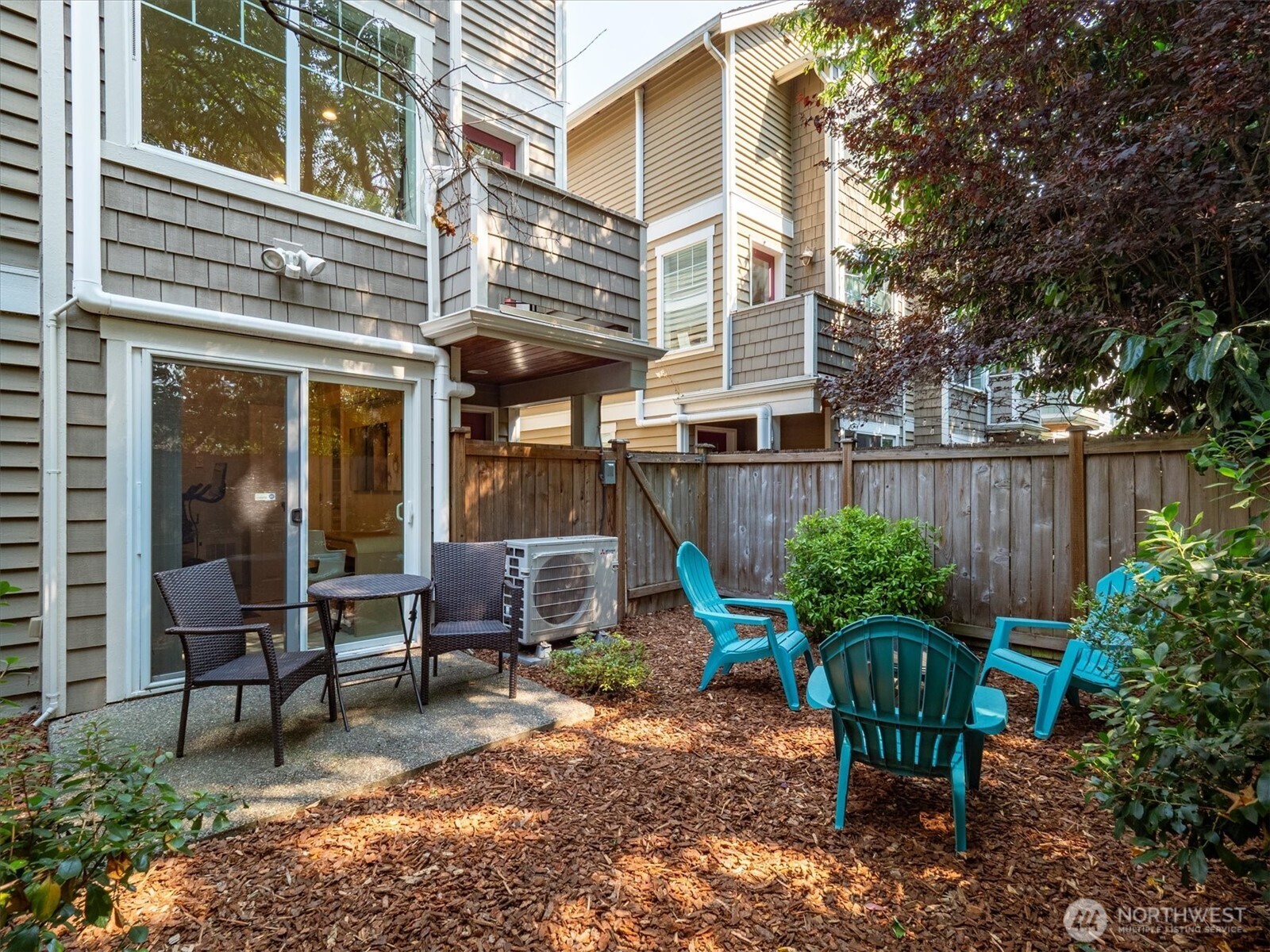 641 Nw Market Street A Property Photo 26