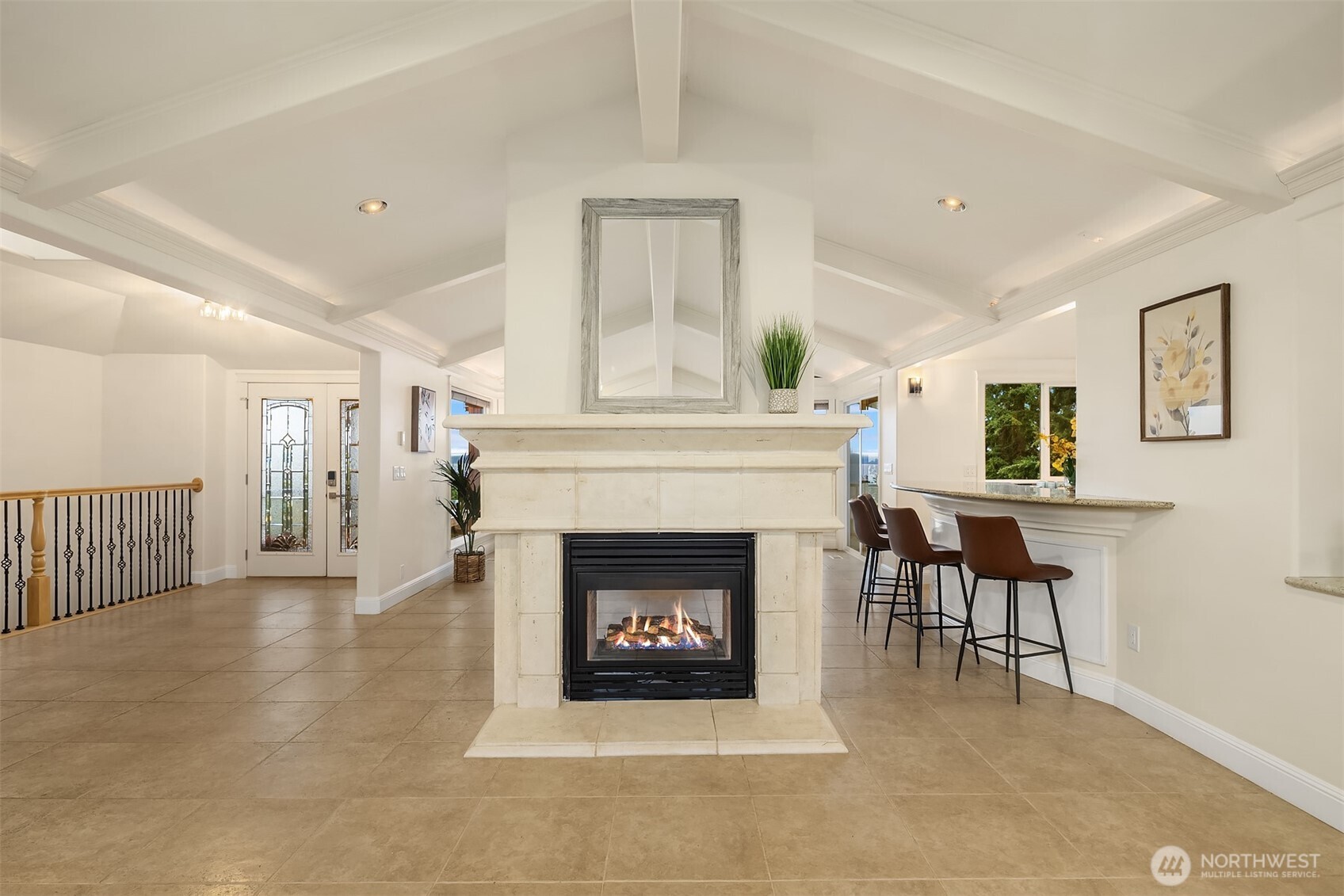 310 Skyline Drive Property Photo 4