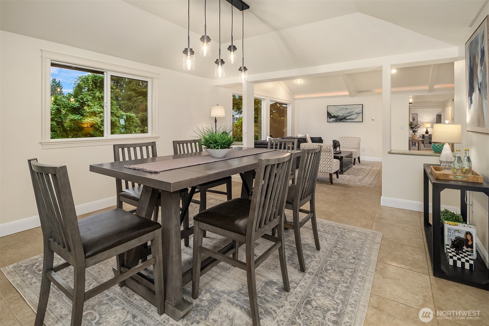 310 Skyline Drive Property Photo 13