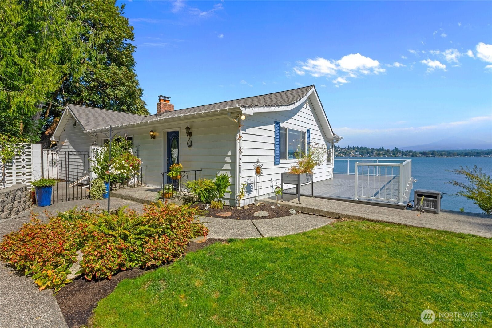 9727 N Davies Road Property Photo 4