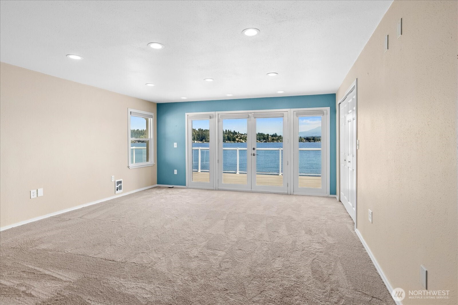 9727 N Davies Road Property Photo 16