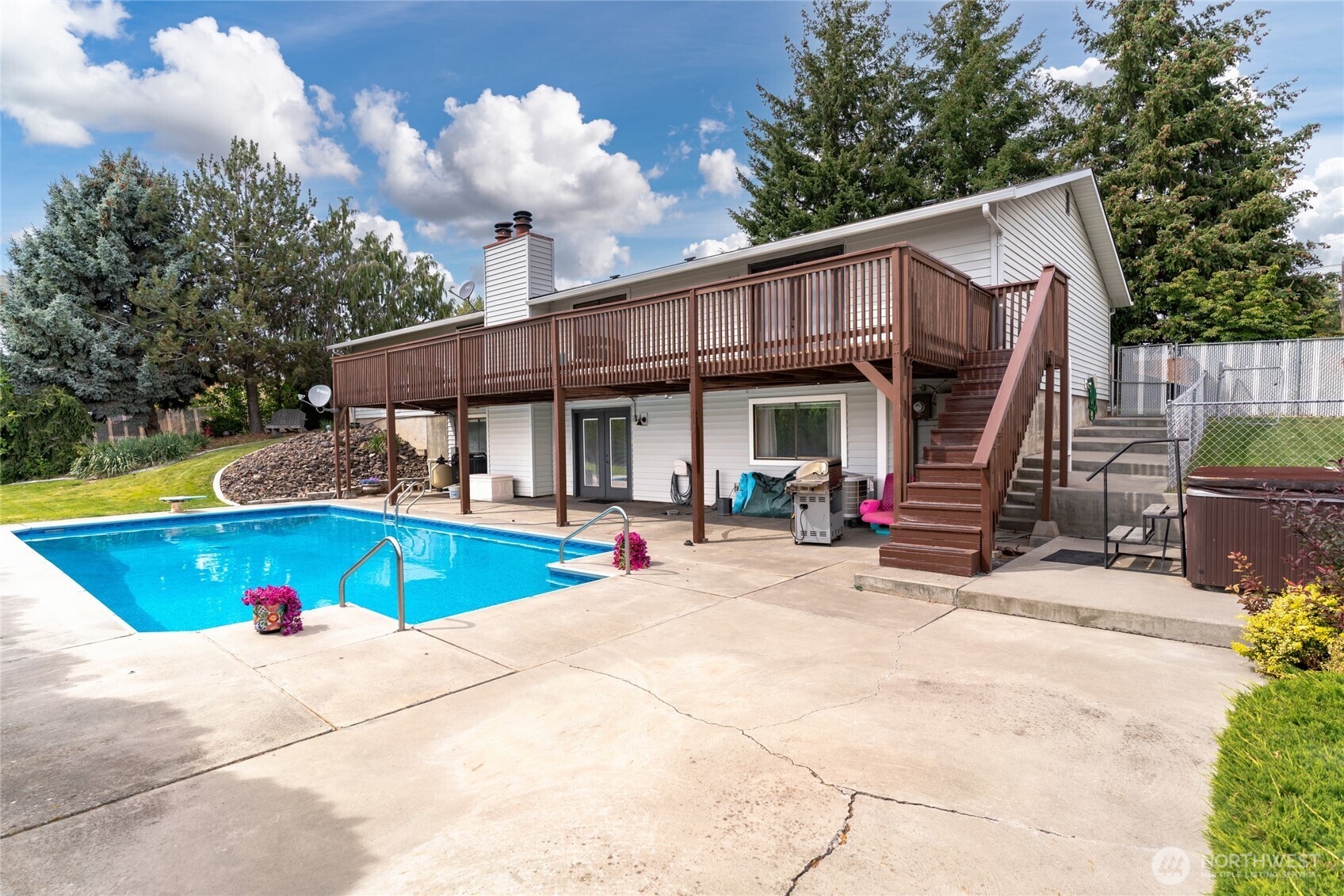 914 Roosevelt Boulevard Property Photo 1