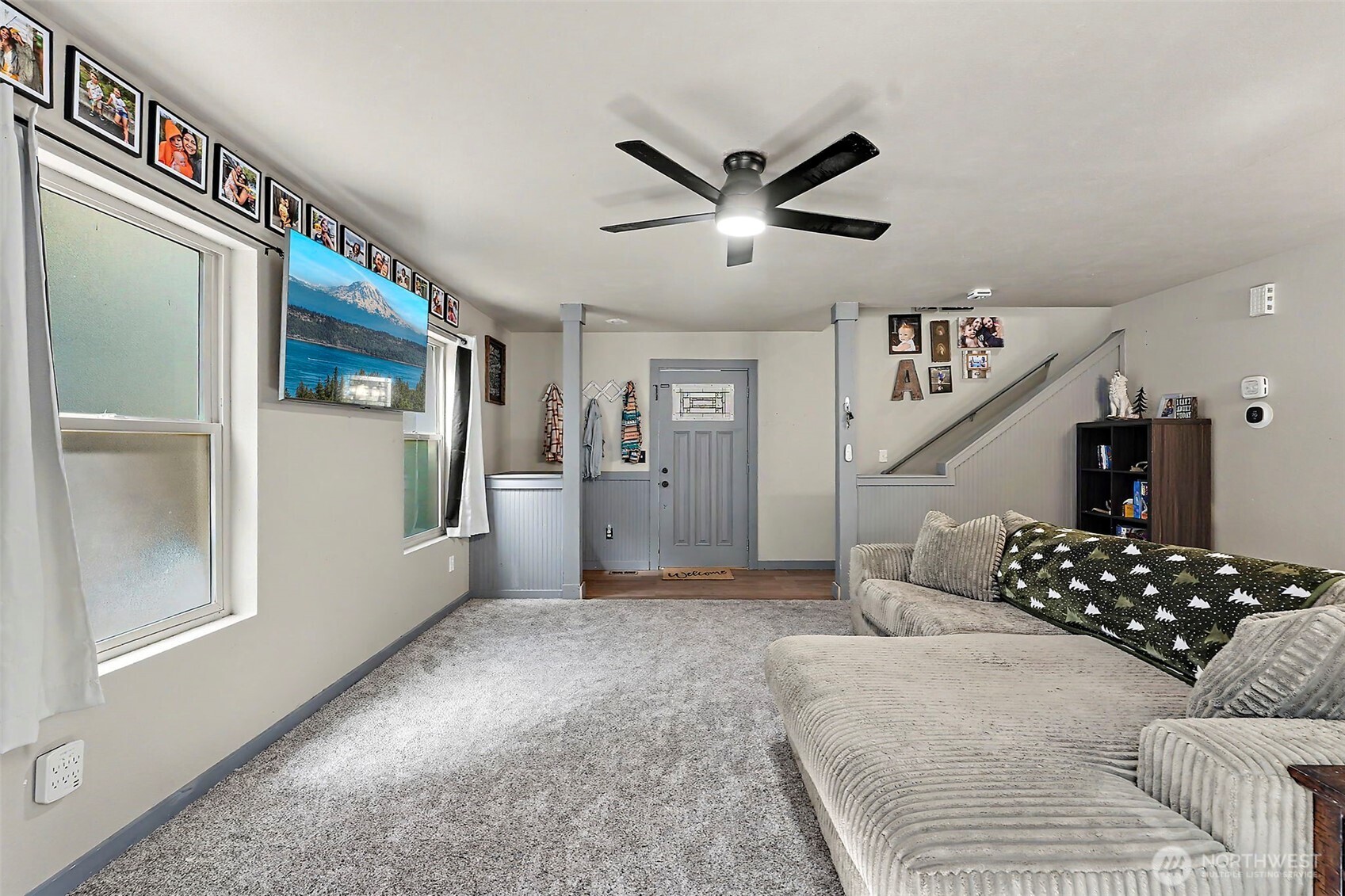 22329 Glenview Court Property Photo 6