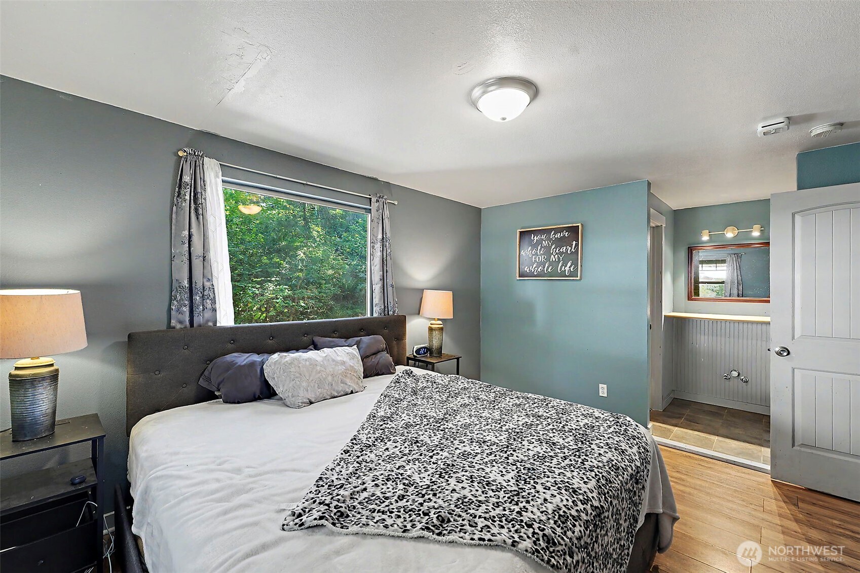 22329 Glenview Court Property Photo 18