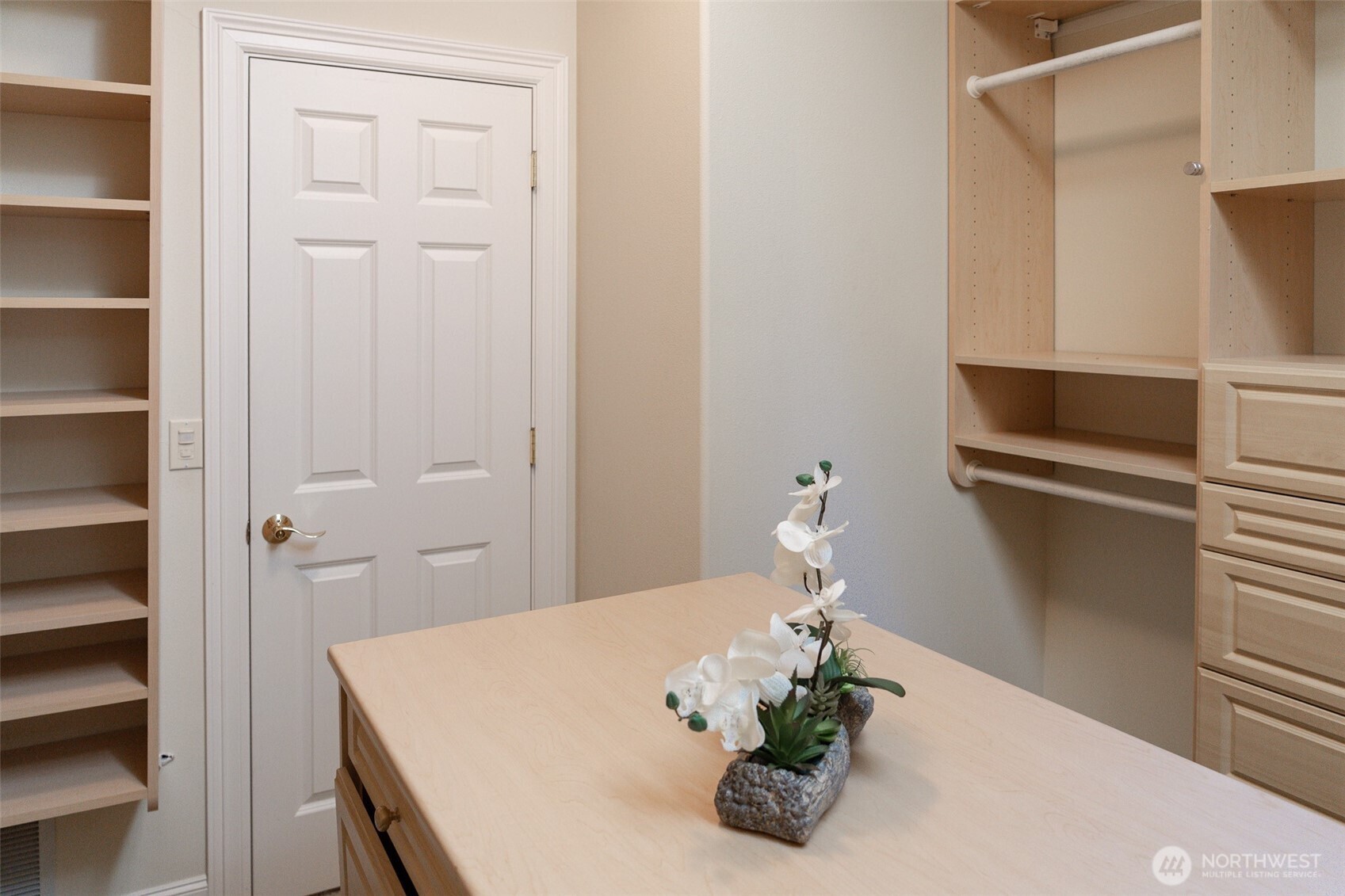 4404 Towhee Drive Property Photo 14