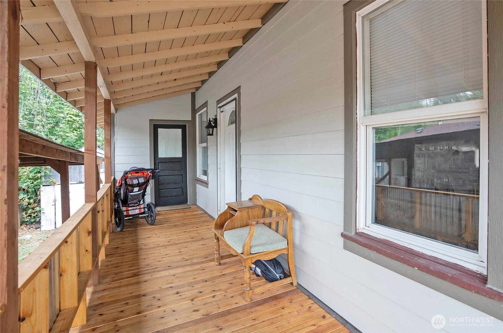110 Alder Street Property Photo 2