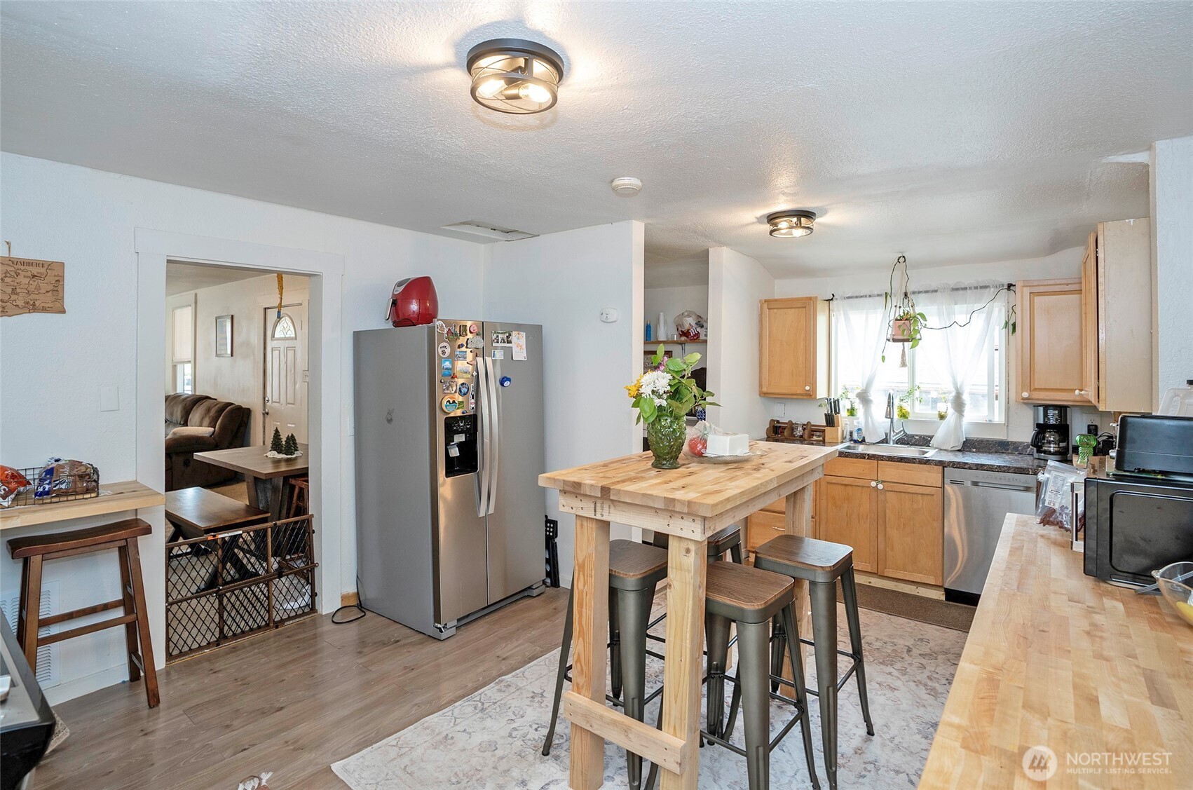 110 Alder Street Property Photo 8