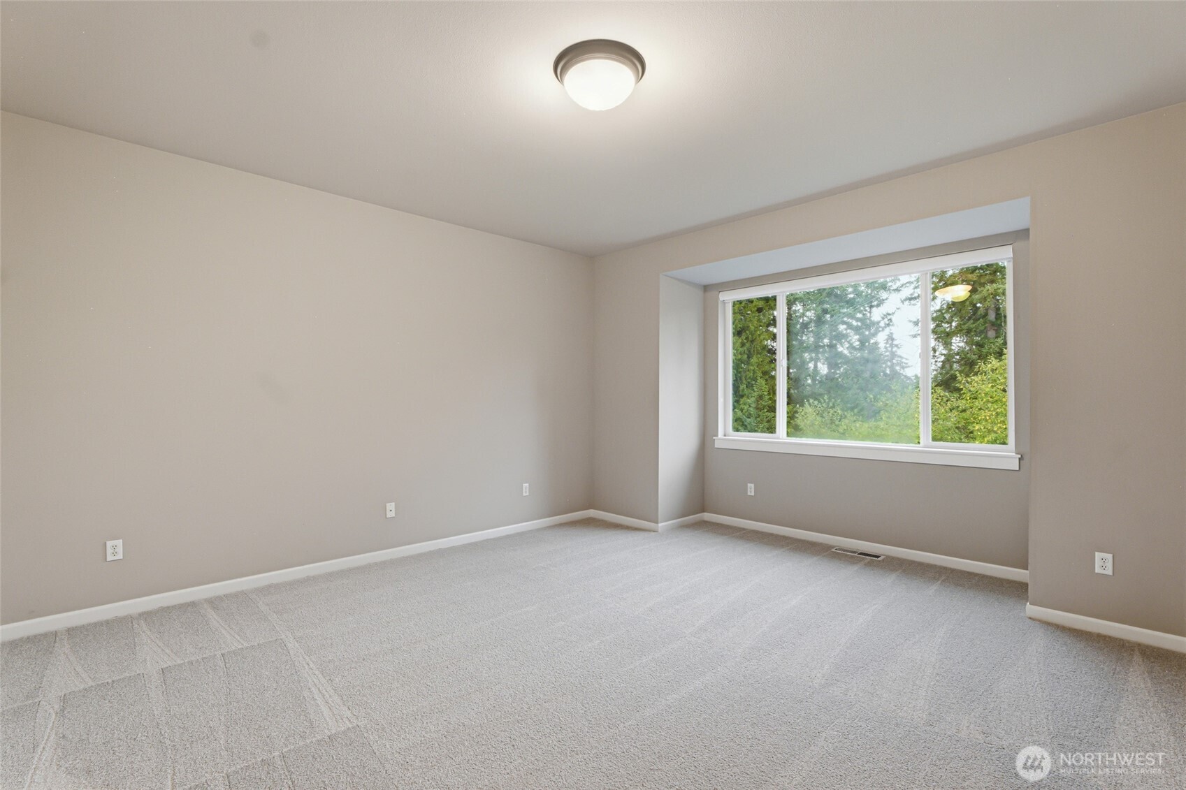 35214 4th Place Property Photo 29
