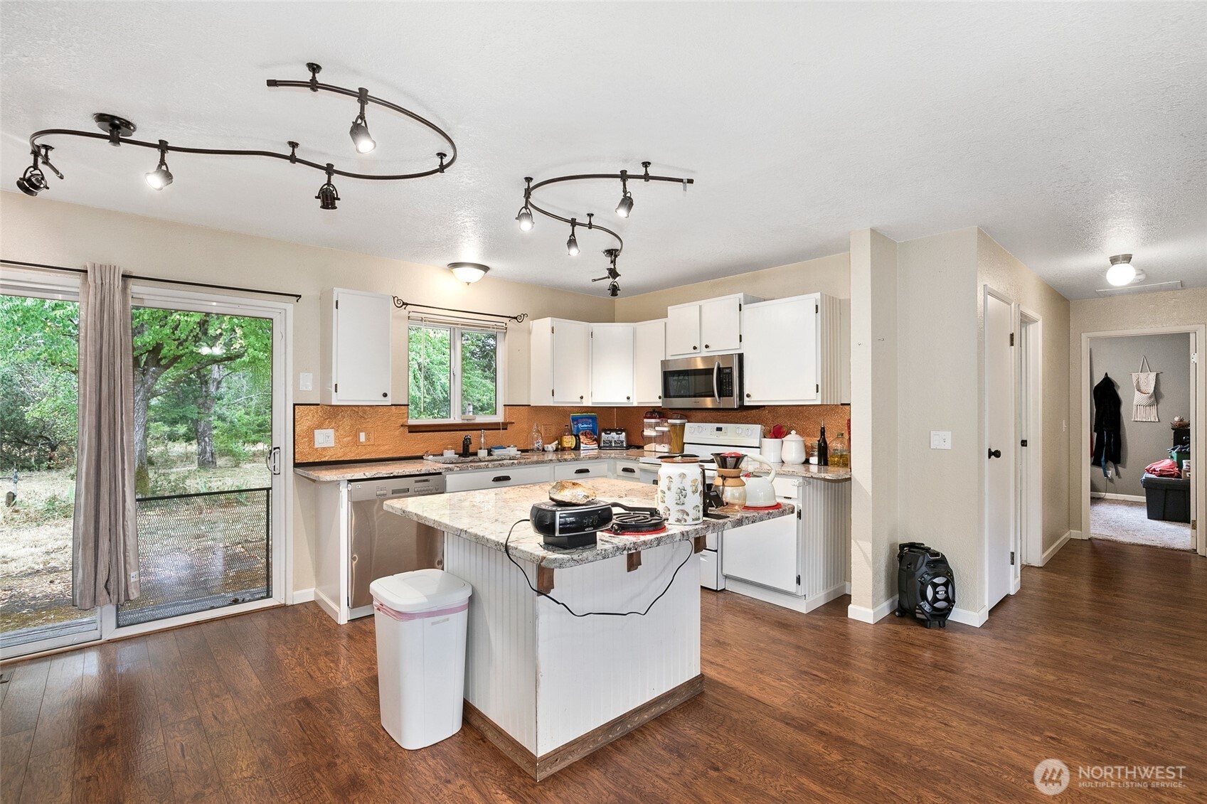 16631 Case Road Property Photo 12