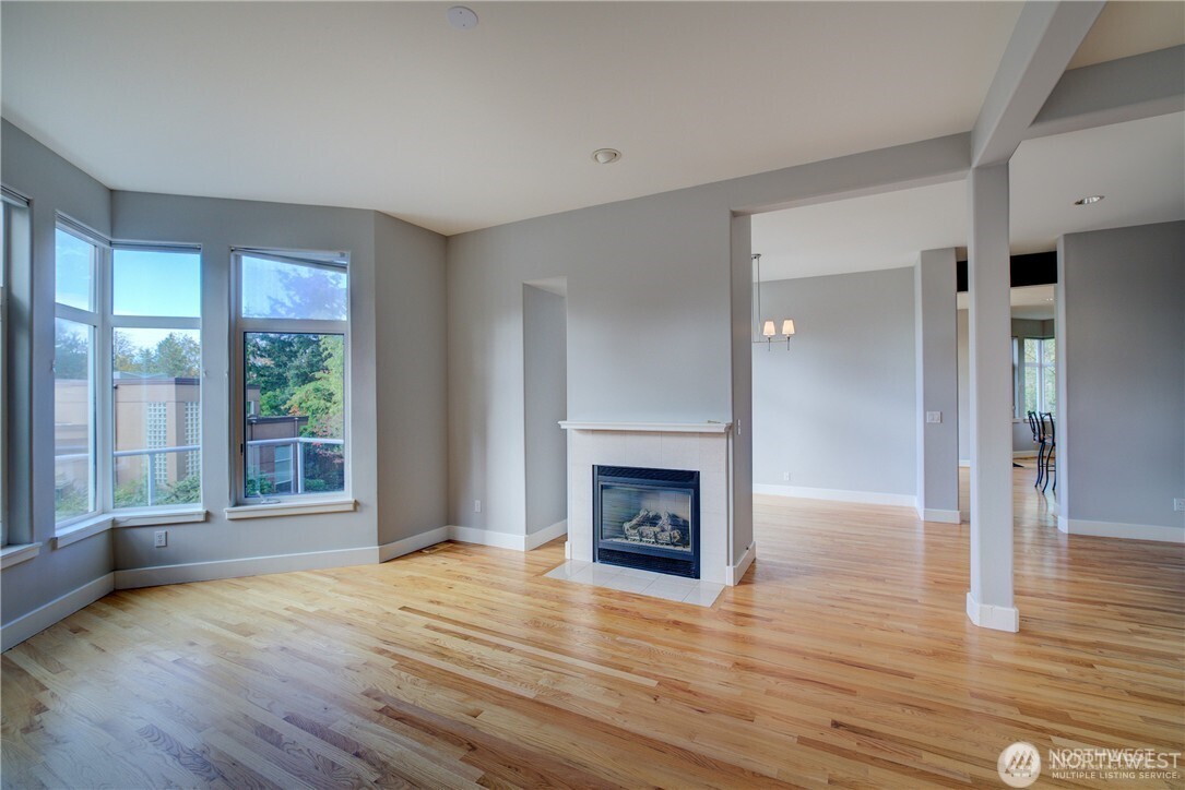 9425 110th Place Property Photo 3