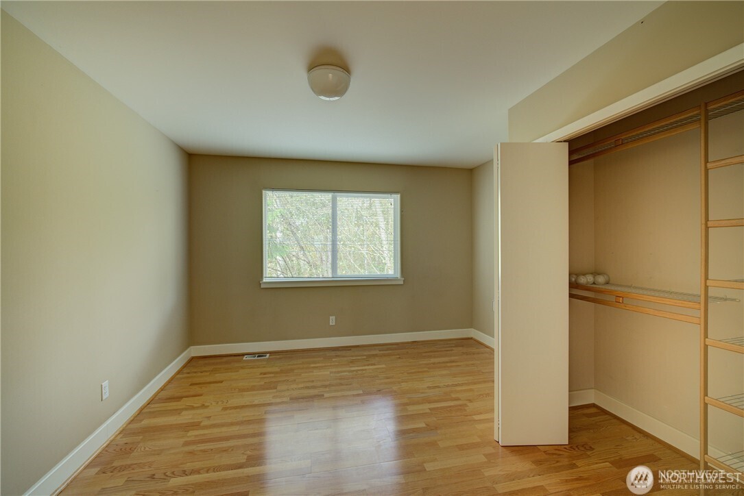9425 110th Place Property Photo 13