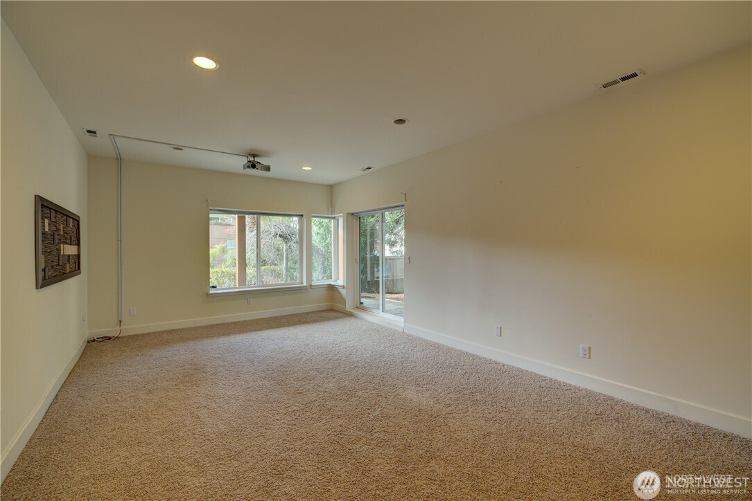 9425 110th Place Property Photo 13