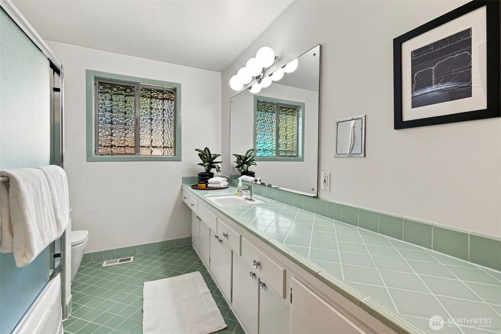 5417 S Orcas Street Property Photo 12