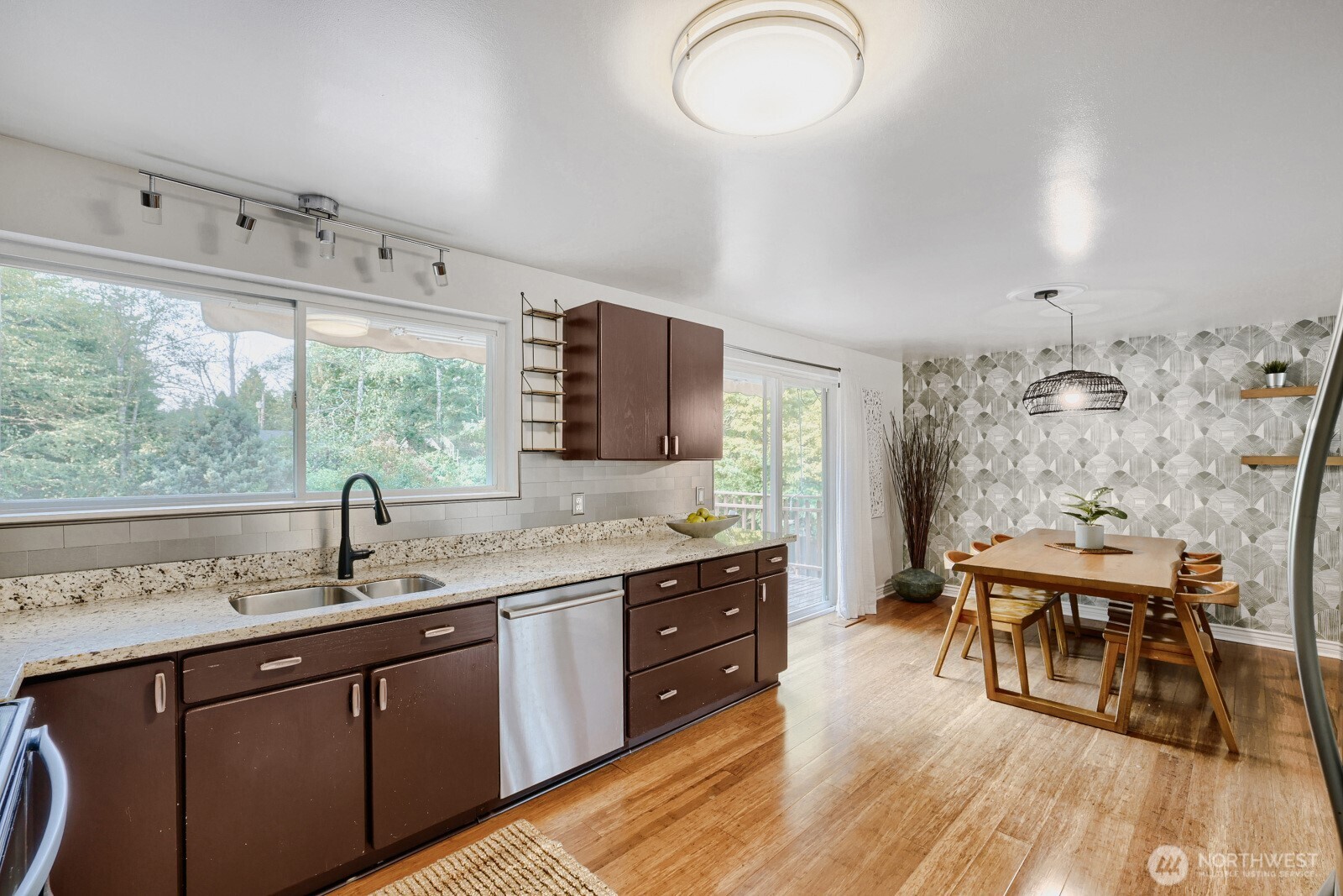 1421 218th Street Property Photo 12
