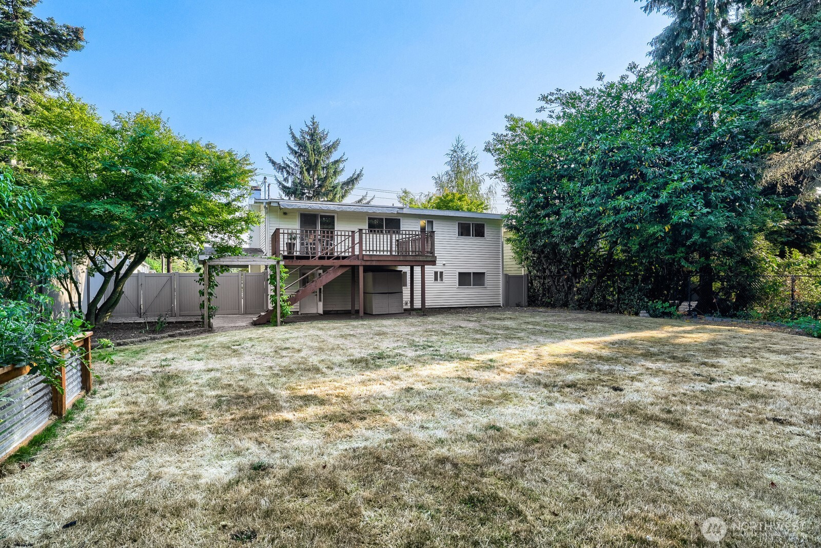 1421 218th Street Property Photo 28