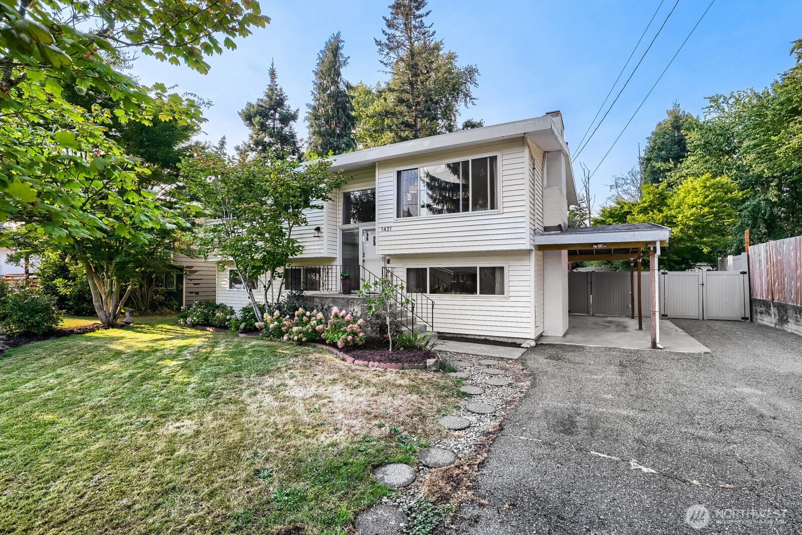 1421 218th Street Property Photo 29