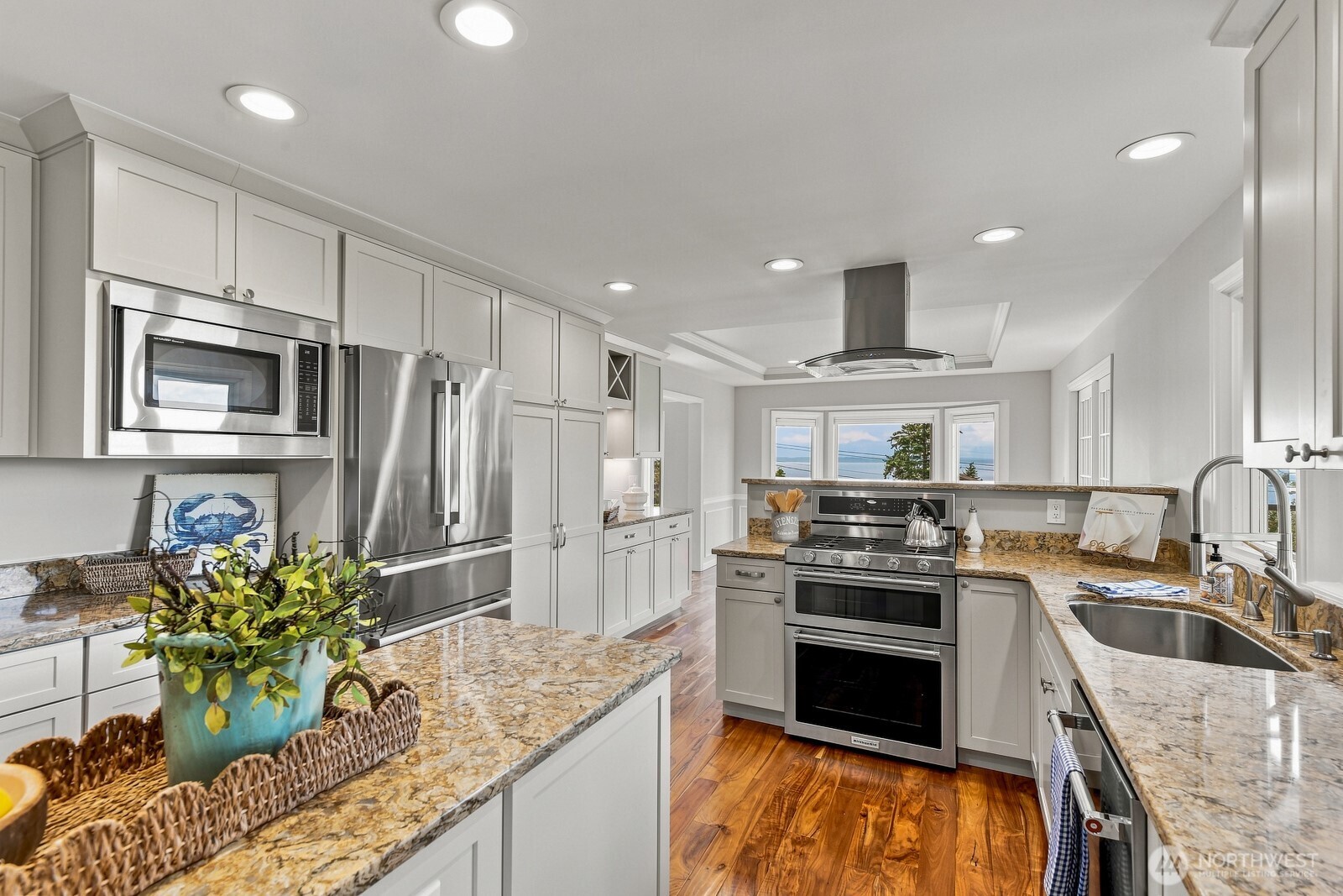5927 Chennault Beach Drive Property Photo 16