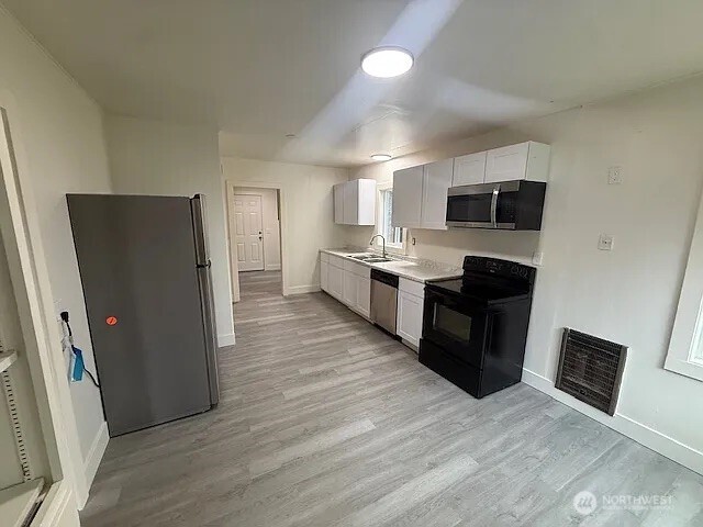 4140 Poplar Way Property Photo 3