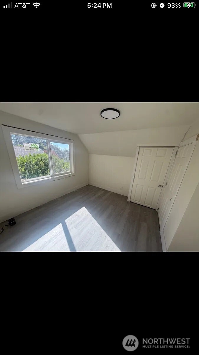 4140 Poplar Way Property Photo 6