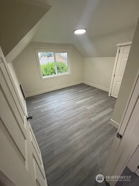 4140 Poplar Way Property Photo 8