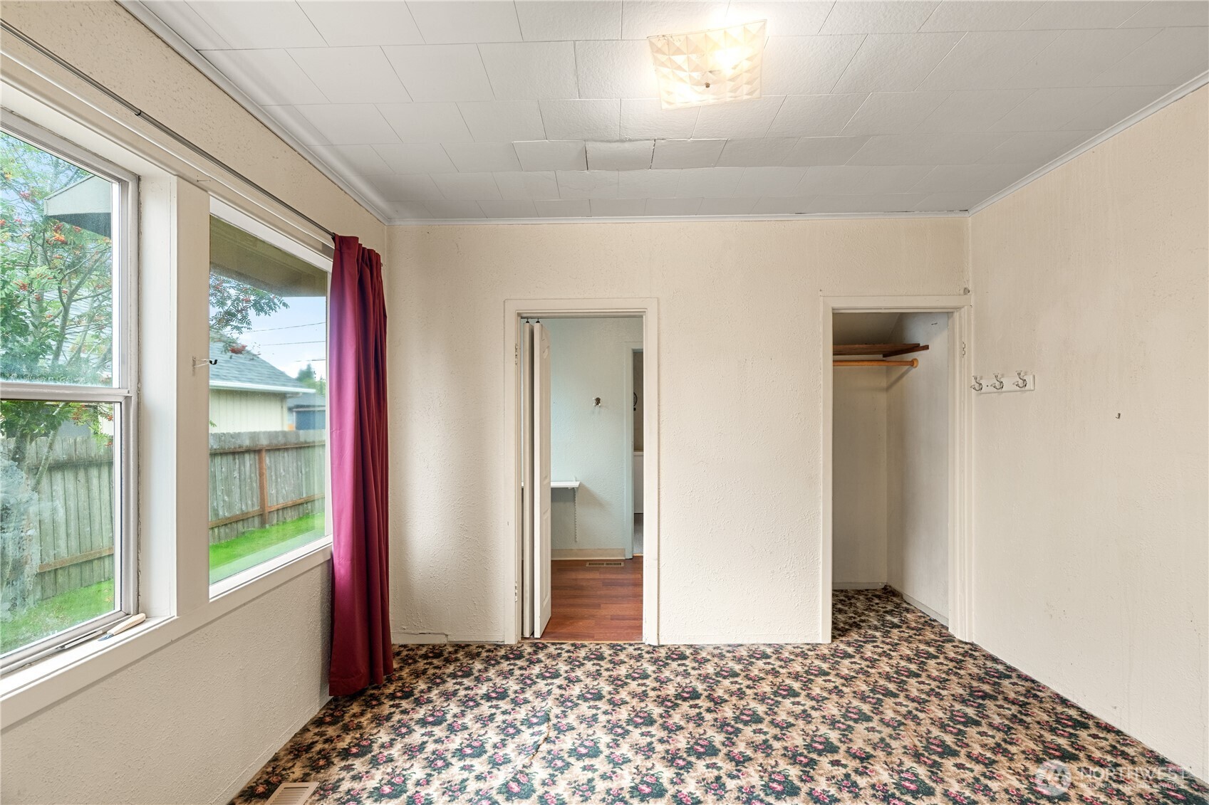 604 Simpson Avenue Property Photo 8