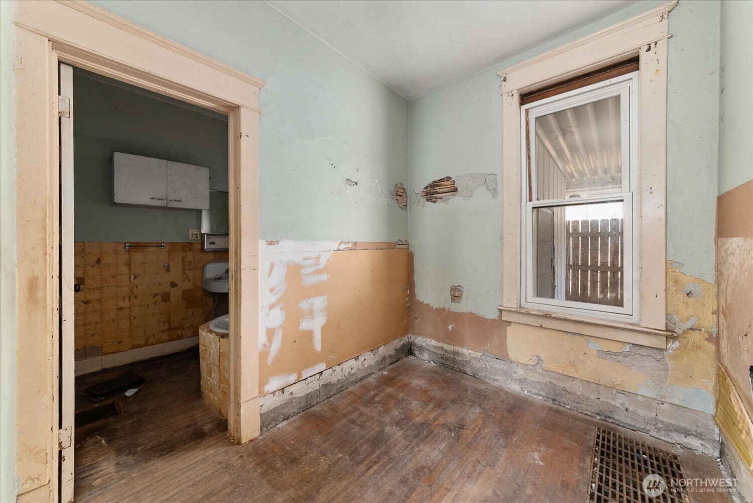 325 E 20th Avenue Property Photo 22