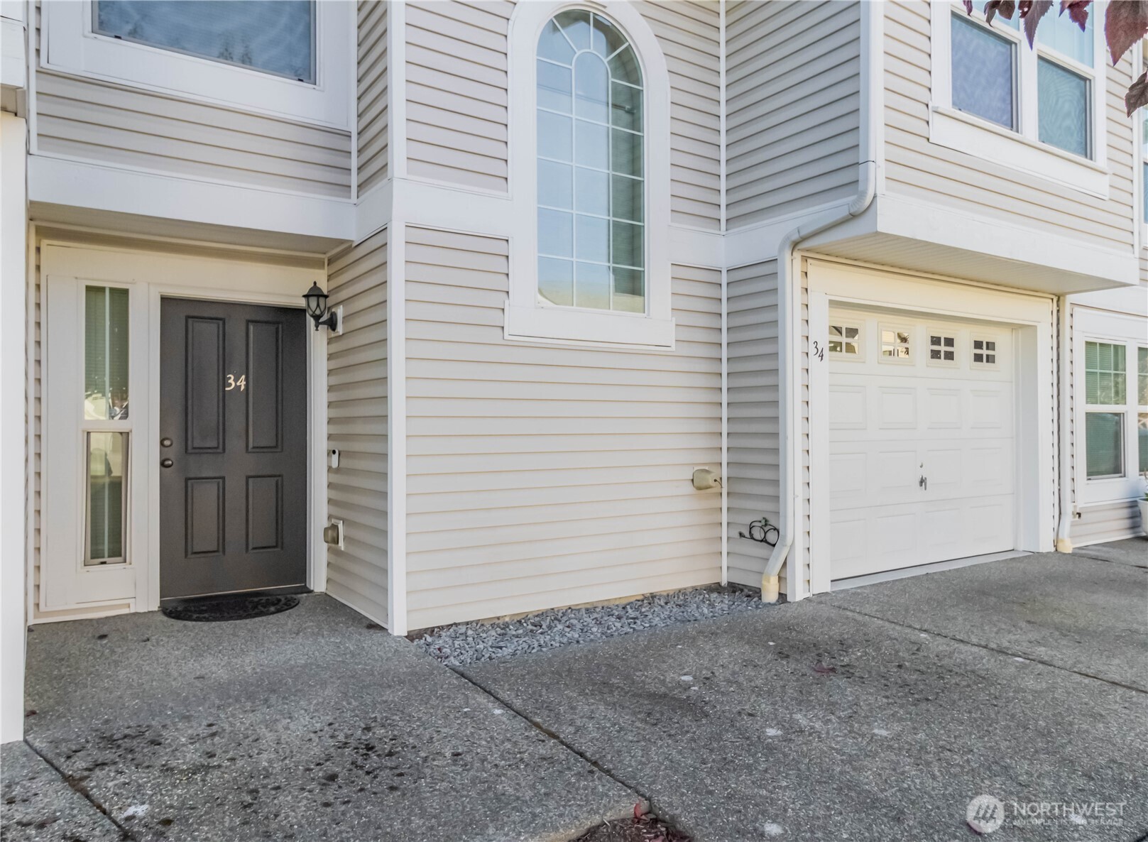 5913 111th Street Ct 34 Property Photo 2