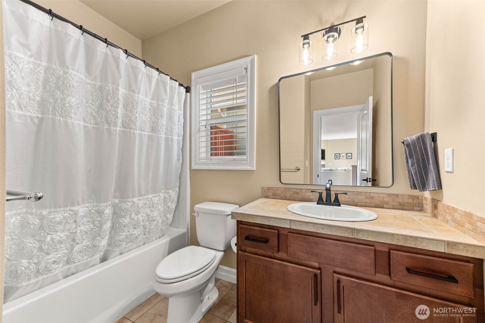 32113 Sunny Lane Property Photo 16