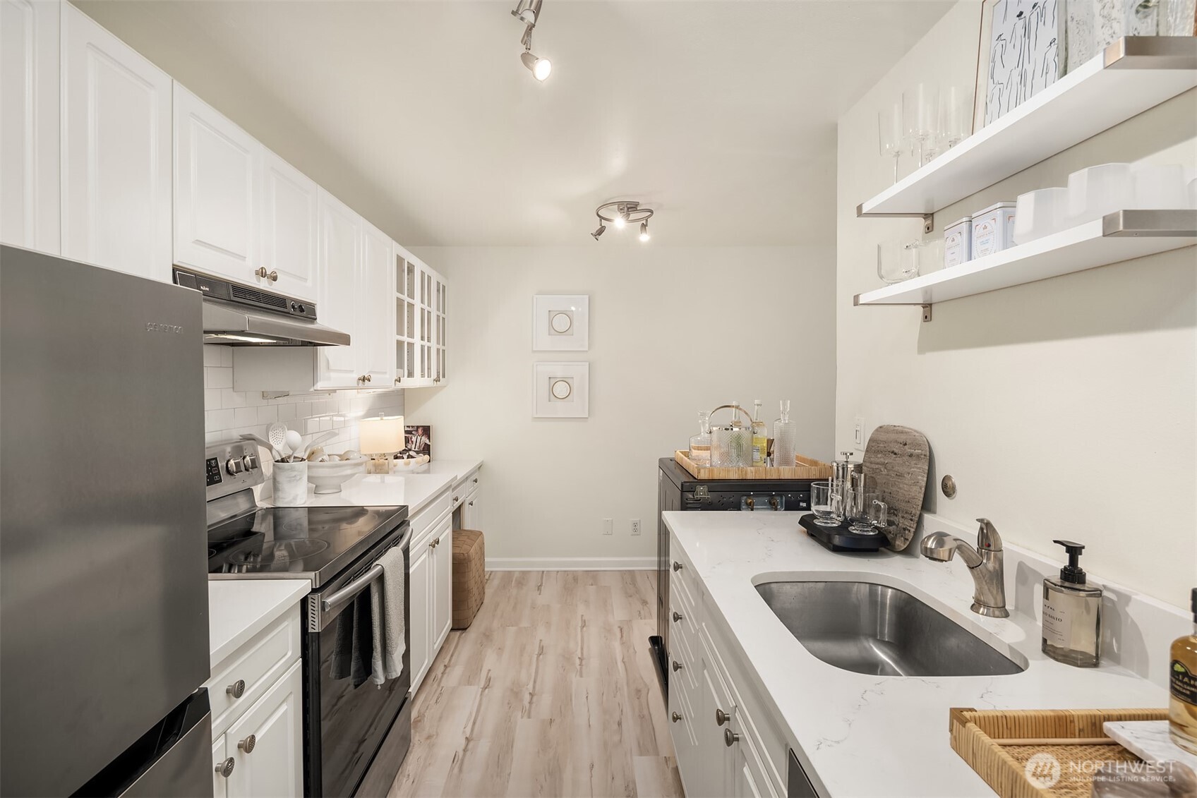 6225 Lake Washington Boulevard 208 Property Photo 7