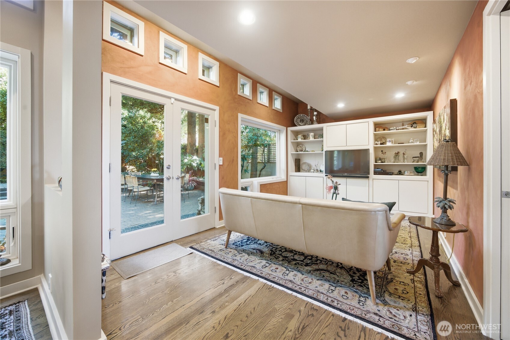 1946 Harvard Avenue Property Photo 23