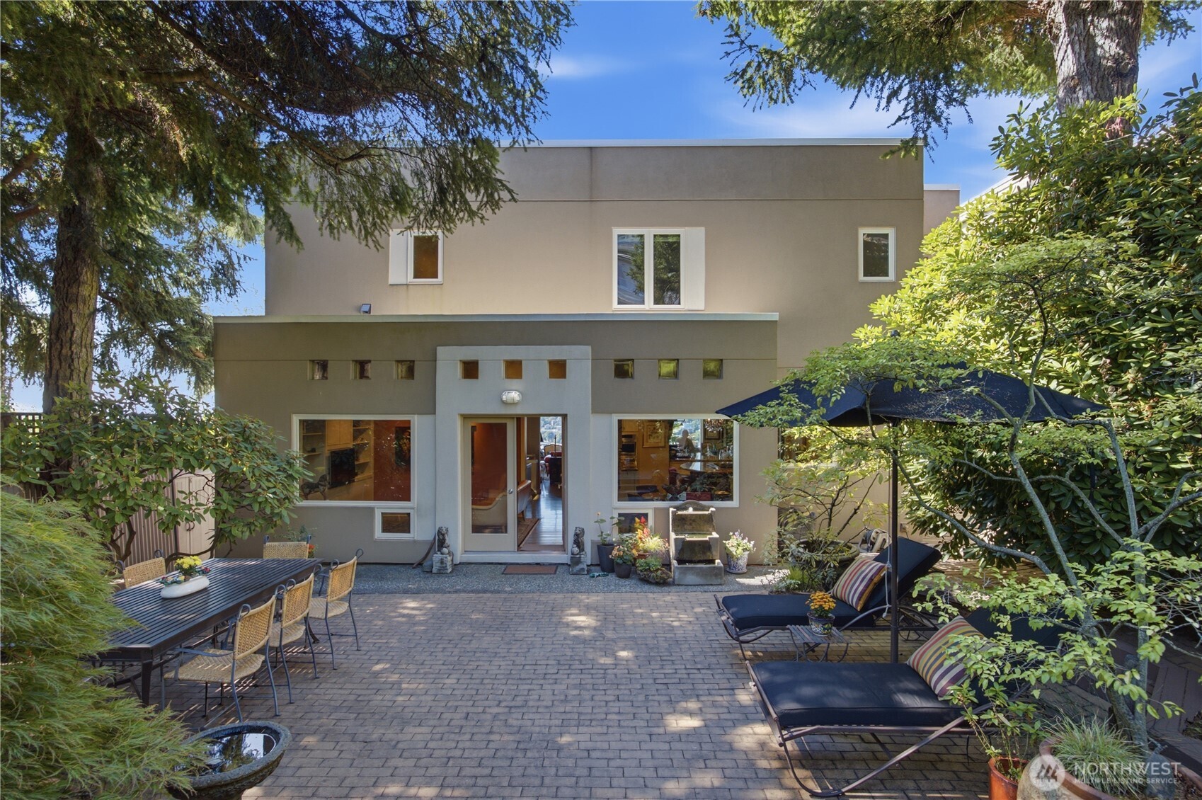 1946 Harvard Avenue Property Photo 25