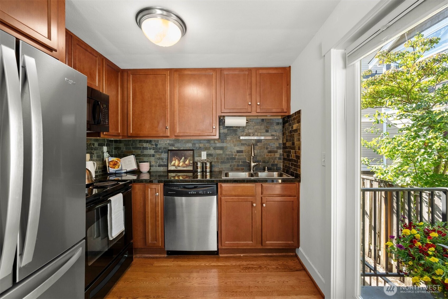 6325 42nd Avenue Property Photo 14