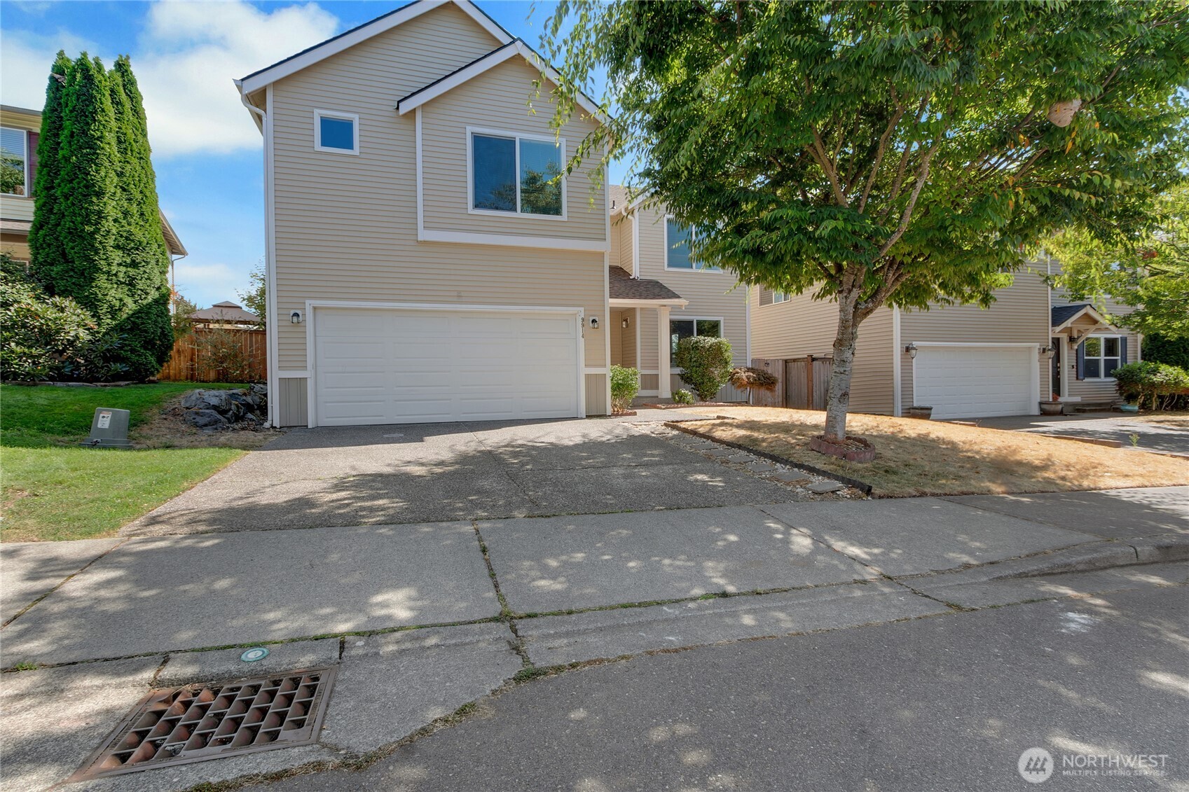 9914 195th Avenue Property Photo 1