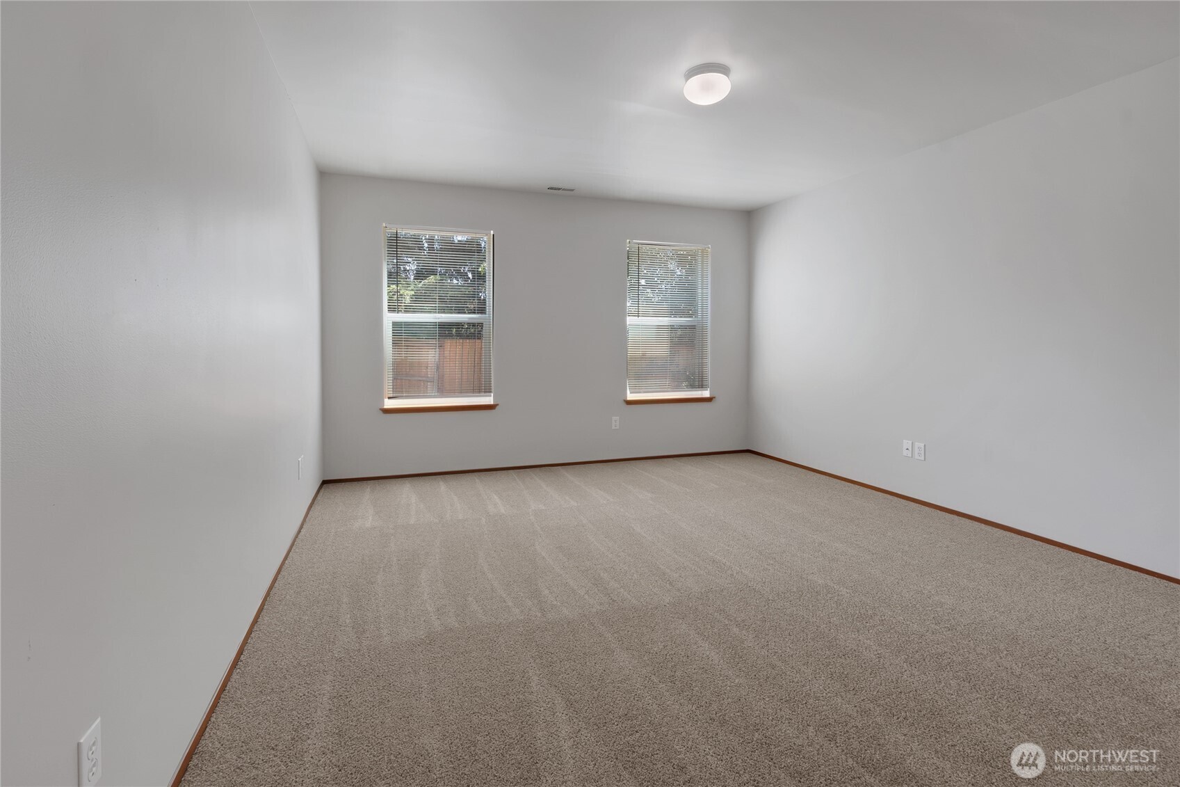 9914 195th Avenue Property Photo 16