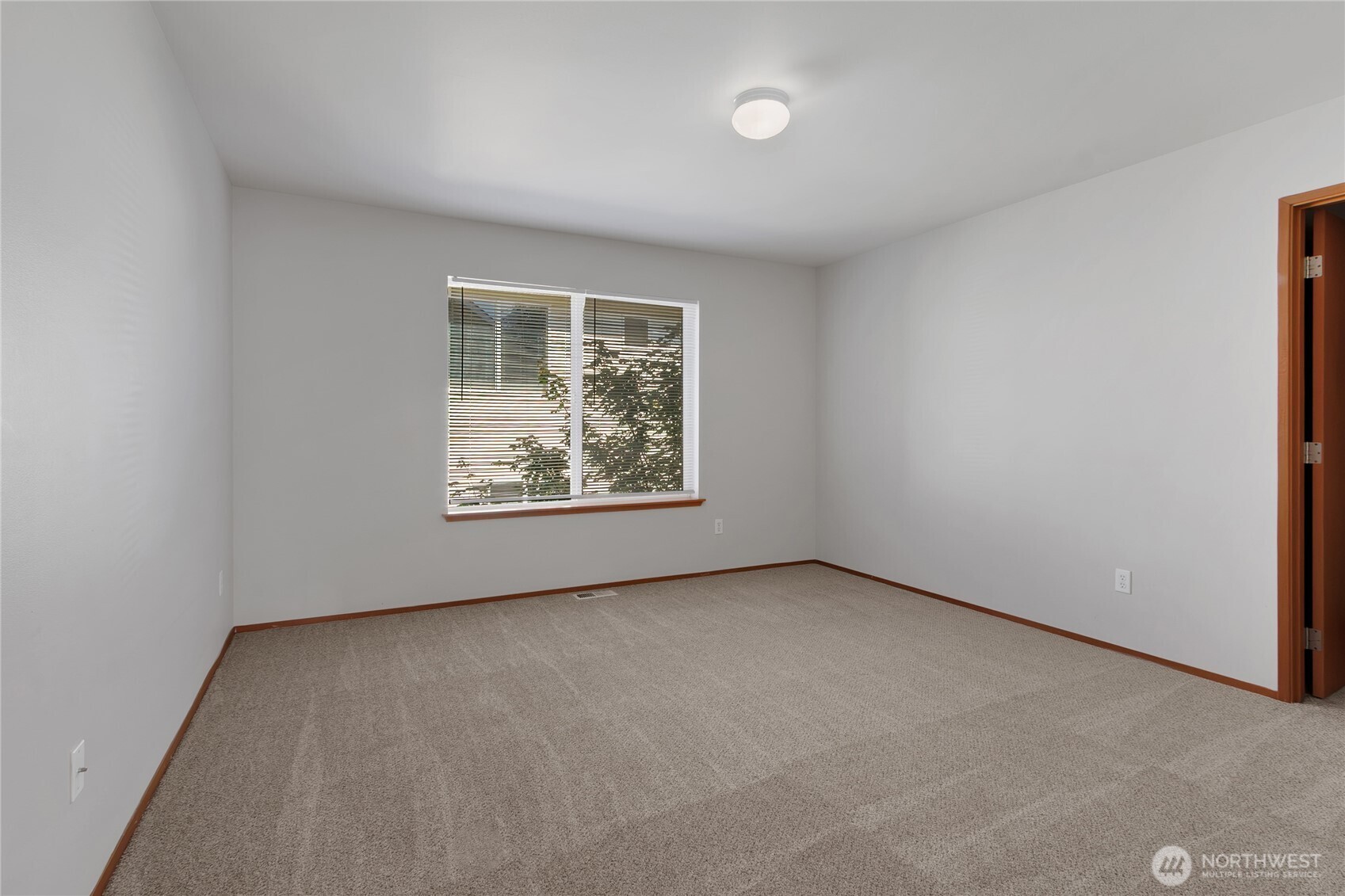 9914 195th Avenue Property Photo 22